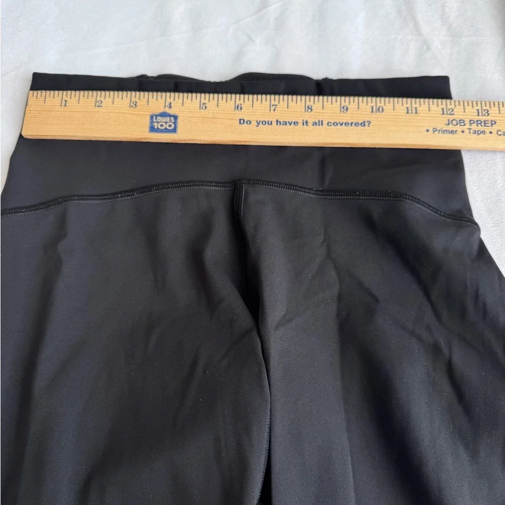 Lululemon Train Times Crop Black size 6 leggings smooth breathable exercise‎ gym